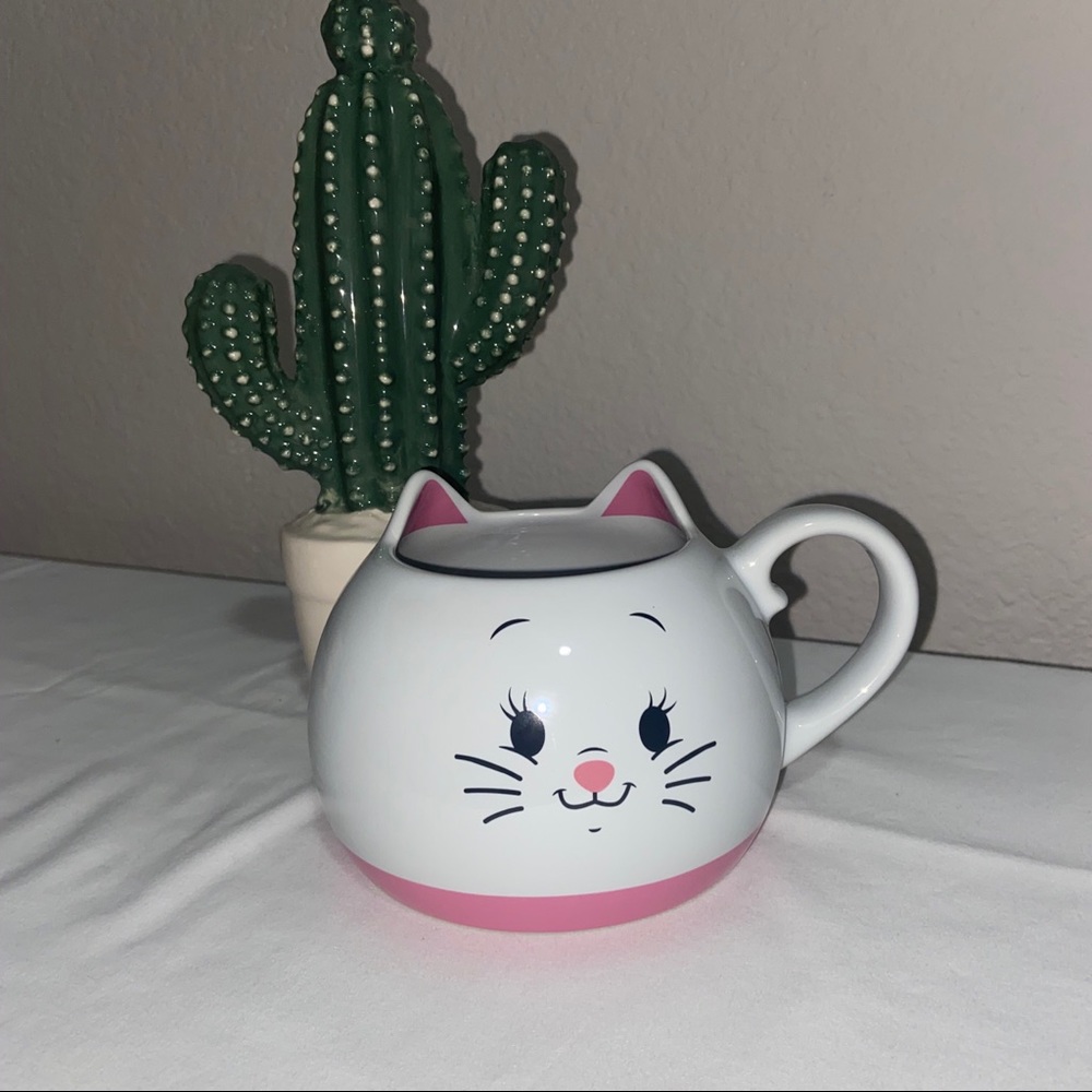 ✨Marie from The Aristocrats coffee mug✨